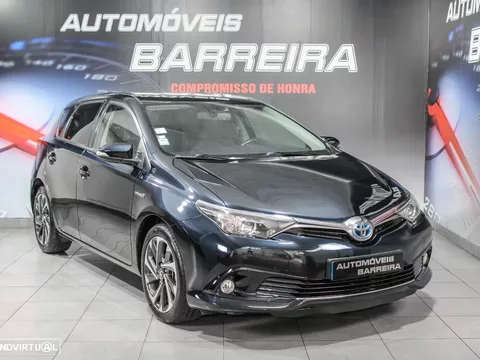 Toyota Auris 1.8 HSD Comfort +P.Techno+P.Sport