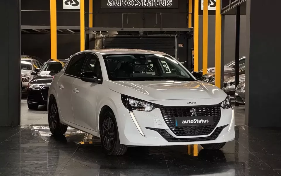 Peugeot 208 1.2 PureTech Allure EAT8