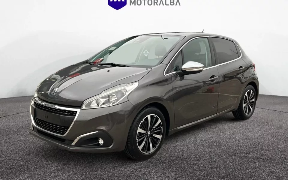 PEUGEOT 208 208 1.2 PureTech S&S Tech Edition 82
