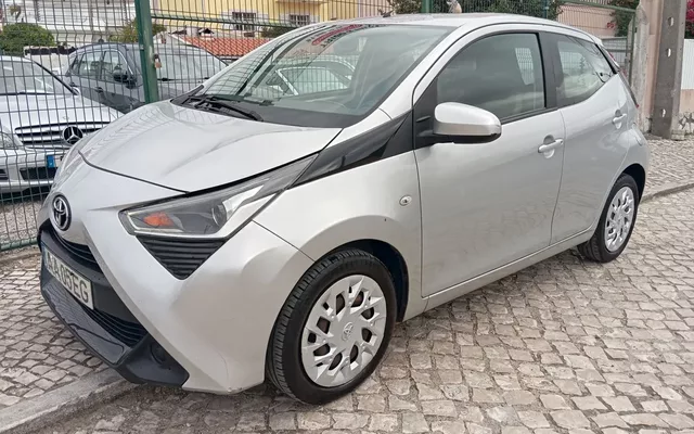 Toyota Aygo 1.0 X-Play+X-Touch