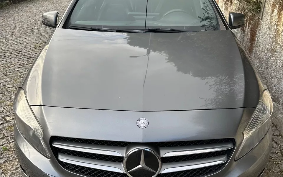 Mercedes-Benz A 180