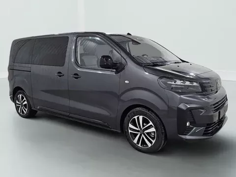 Peugeot Traveller Traveller M Diesel 180 ch Automatique Business Zéro km immatriculé