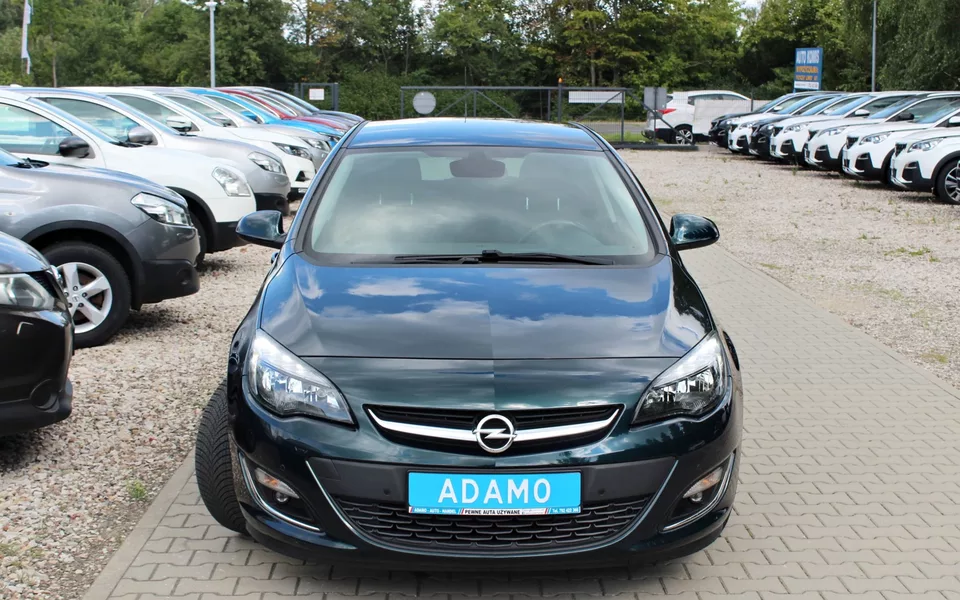Opel Astra 1.4 Turbo. Parktronic. Lift.