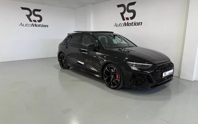 AUDI A3 RS3 Sportback quattro S tronic 294kW