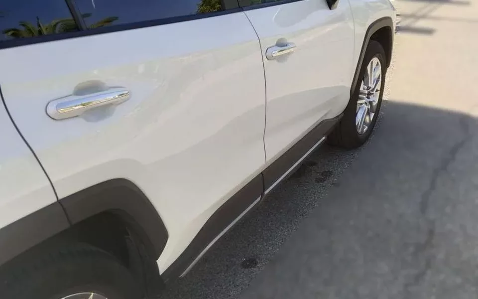 TOYOTA RAV-4 2.5l 220H Luxury 4WD