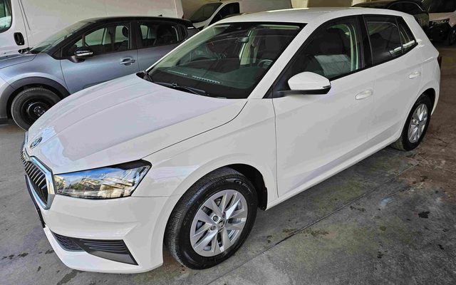 Skoda Fabia '23 - 1.0 Βενζίνη 80hp - Παραδίδεται με service και γενικό έλεγχο συνεργείου