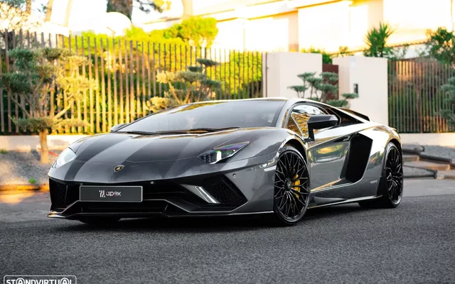 Lamborghini Aventador 6.5 V12 LP740-4 S