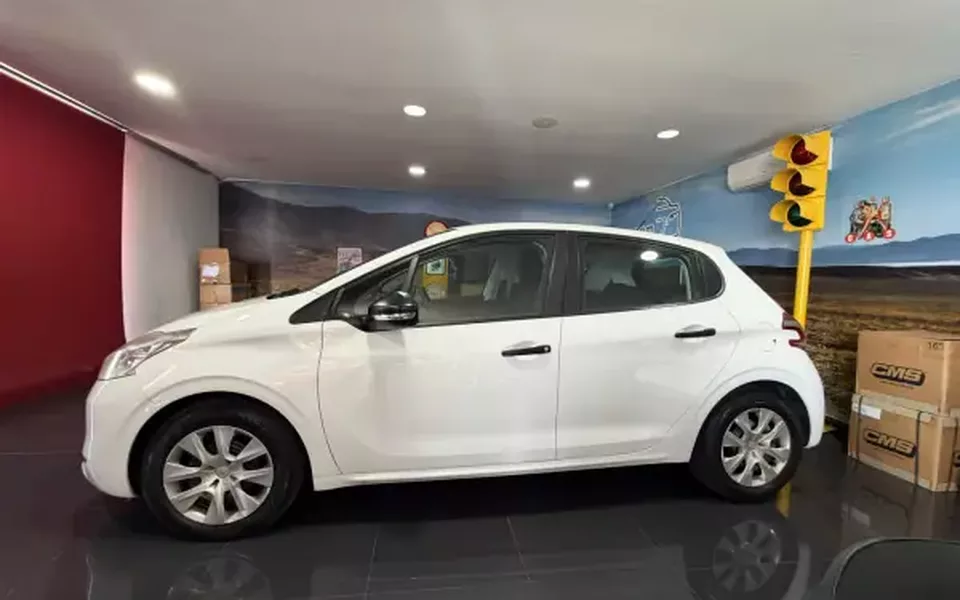 Peugeot 208 2014 1.0 VTi Access