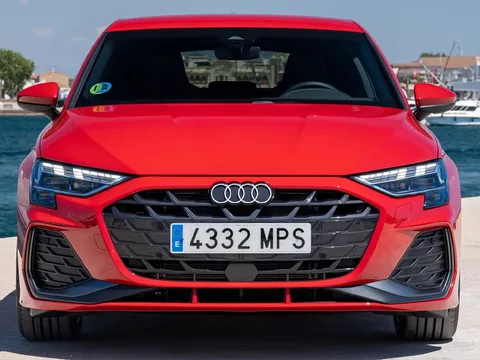 AUDI A3 RS3 Sportback quattro S tronic 294kW