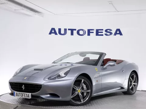 Ferrari CALIFORNIA 4.3 V8 AUTO 490CV 2P # NAVY,CUERO,BIXENON