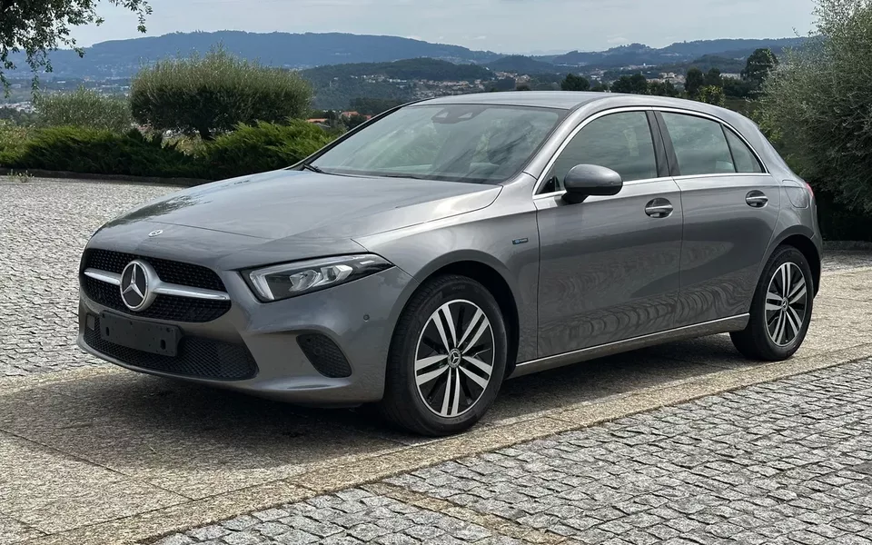 Mercedes-Benz A 250 e Progressive