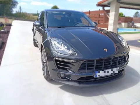 PORSCHE Macan Turbo con paquete Performance