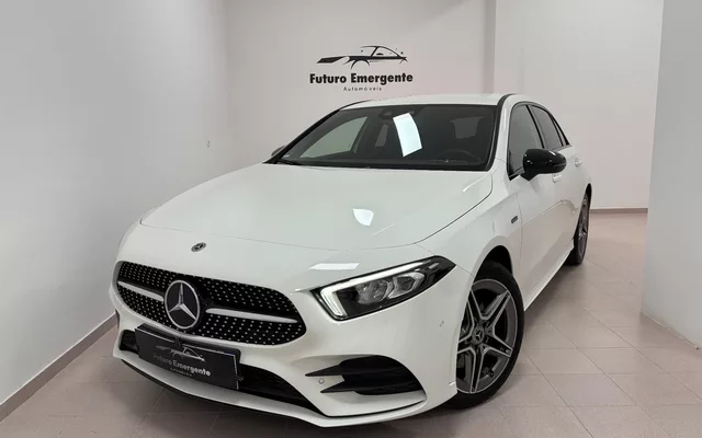 Mercedes-Benz A 250 e AMG Line