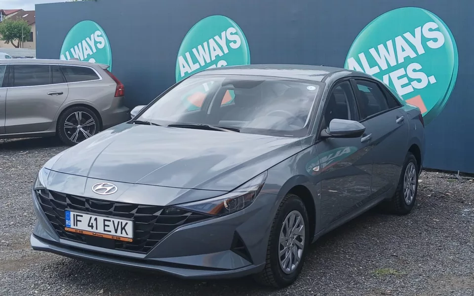 Hyundai Elantra 2022