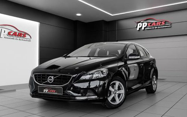 Volvo V40 2.0 D2 Momentum