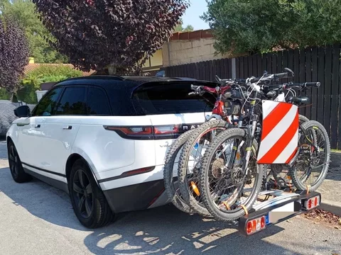 Vendido: LAND-ROVER Range Rover Velar Range Rover Velar 2.0D HSE 4WD Aut. 240 - 27990€ en