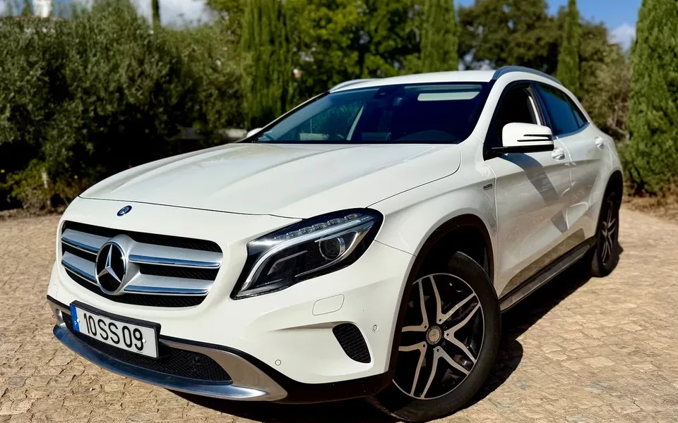 Mercedes-Benz GLA 180 d Activity Edition