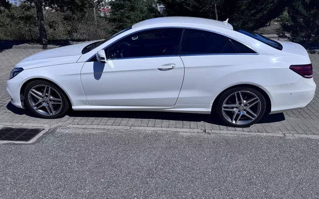 Mercedes-Benz E 250 BlueTEC Auto