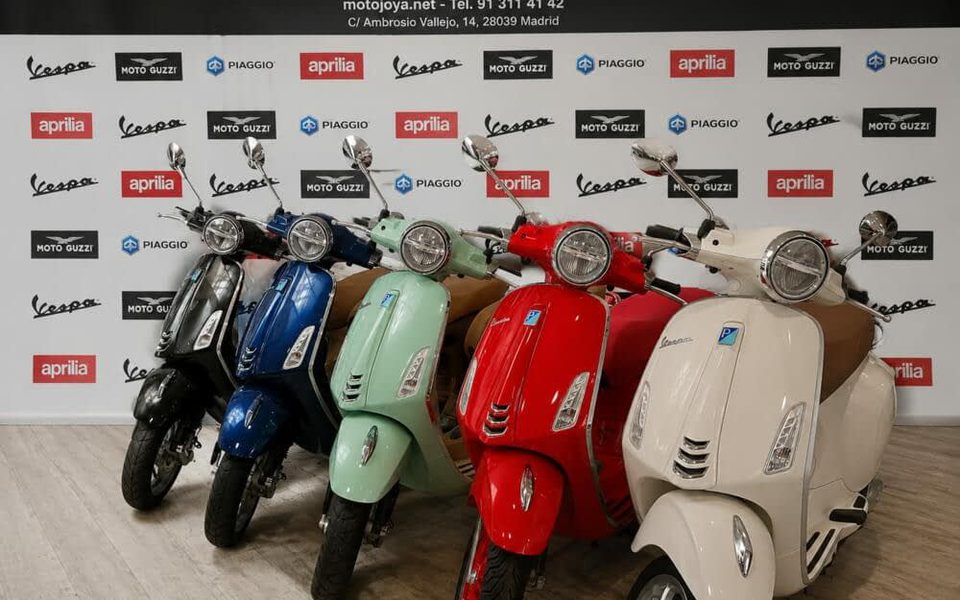 VESPA PRIMAVERA 125