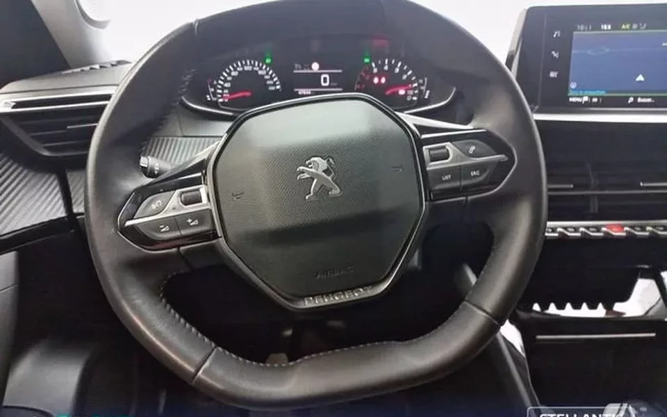 PEUGEOT 2008 2008 1.2 PureTech S&S Allure 100
