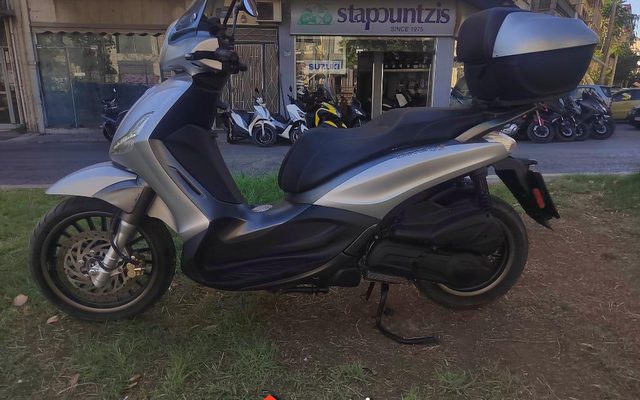 Piaggio Beverly 300i S,ABSASR1οΧέρι,ΆριστοΕδεσμευθη 2016