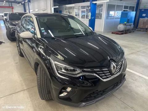 Renault Captur 1.6 E-Tech Plug-In Initiale Paris