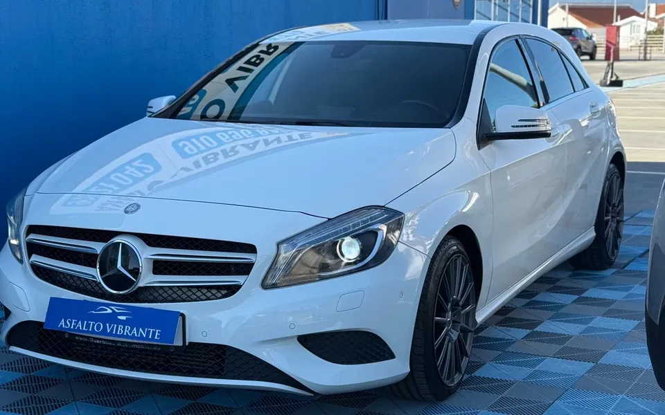 Mercedes-Benz A 180 (BlueEFFICIENCY) Style