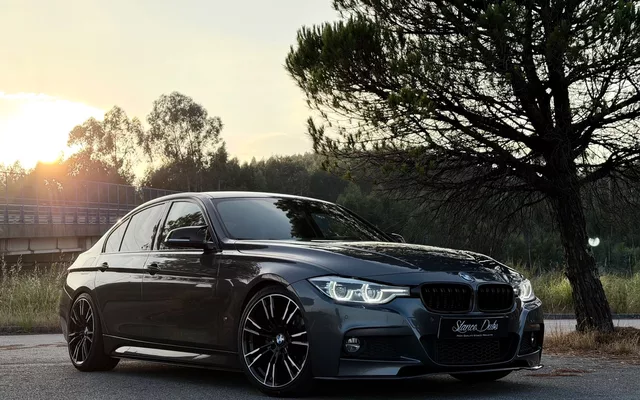 BMW 330 e iPerformance Pack M