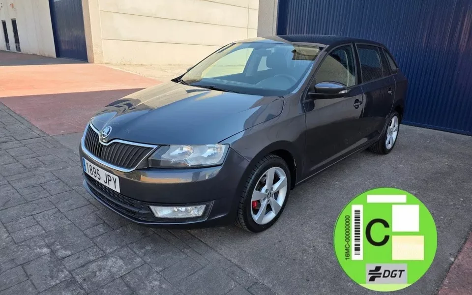SKODA Rapid Rapid 1.2TSI Active 66kW - 8500€ en Fuenlabrada