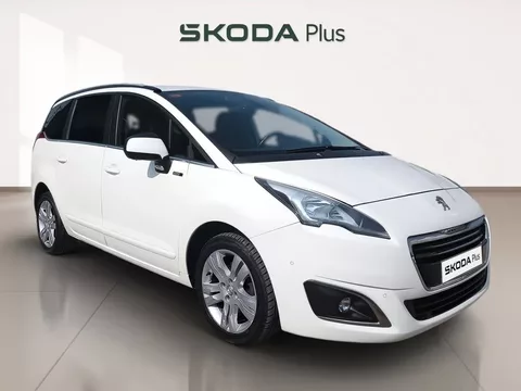 PEUGEOT 5008 5008 1.2 PureTech S&S Style 7 pl. 130