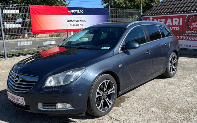 Opel Insignia 2011