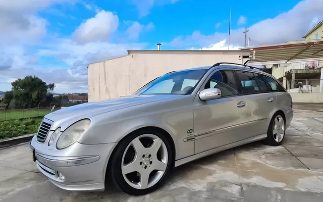 Mercedes-Benz E 220 CDi Avantgarde Aut.