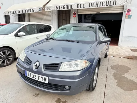 RENAULT Mégane Mégane 1.4 Pack Authentique - 4500€ en Cordoba