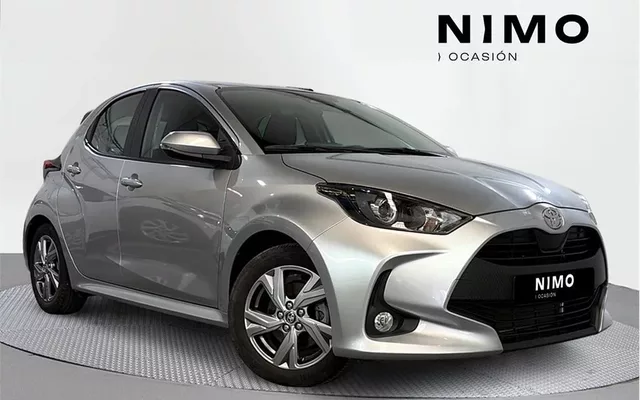 TOYOTA Yaris Yaris 120H 1.5 Active Plus