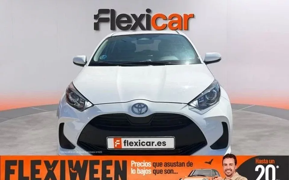 TOYOTA Yaris Yaris 120H 1.5 Active - 19290€ en Arrecife