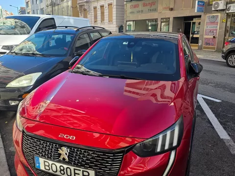 Peugeot 208 PureTech 100 GT