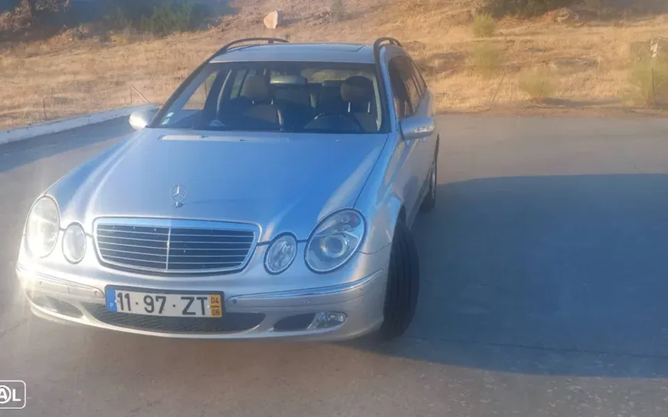 Mercedes-Benz E 220