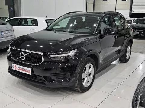 VOLVO XC40 1.5 T2 Momentum Core
