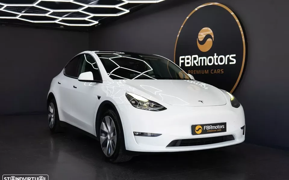 Tesla Model Y RWD