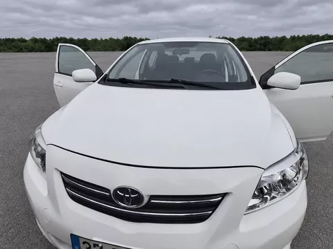 Toyota Corolla 1.4 D-4D Premium Plus