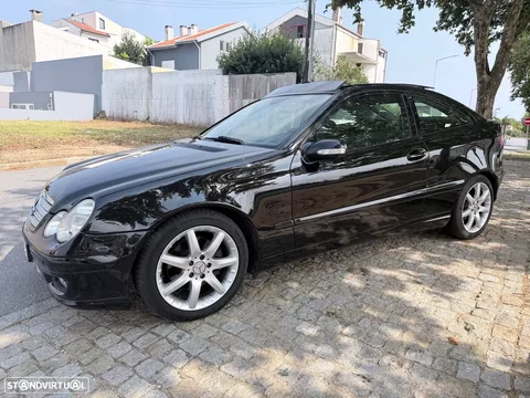 Mercedes-Benz C 230