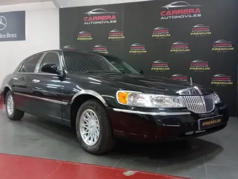 LINCOLN Town Car Town Car Limousine