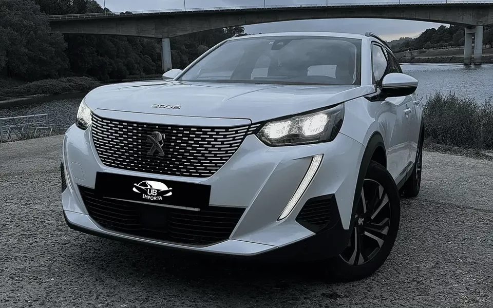 Peugeot e-2008 Allure Pack