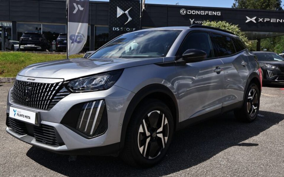 Peugeot 2008 1.2 Hybrid Allure e-DCS6