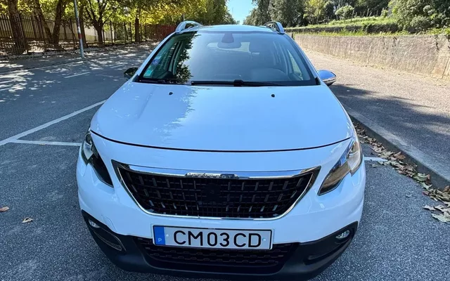 Peugeot 2008 1.2 VTi Allure