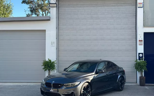 BMW M3 Auto