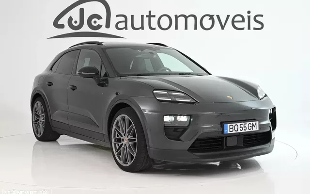 Porsche Macan Electric 4