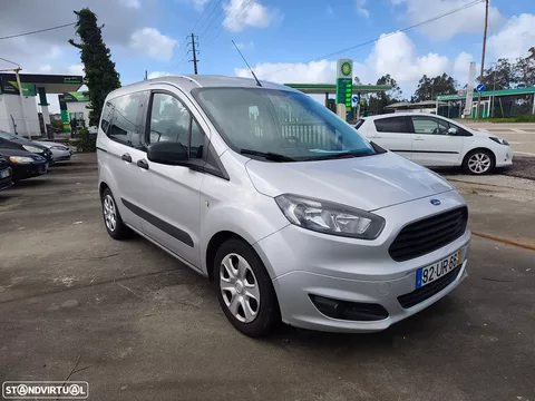 Ford Tourneo Courier 1.0 EcoBoost Ambiente
