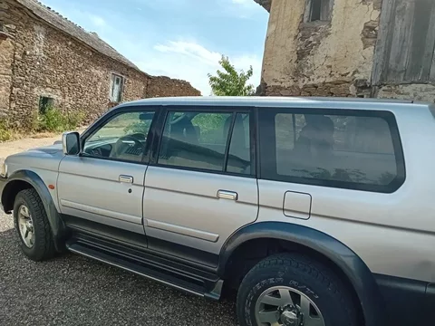 MITSUBISHI Montero Montero Sport 2.5TDi Intense Kaiteki