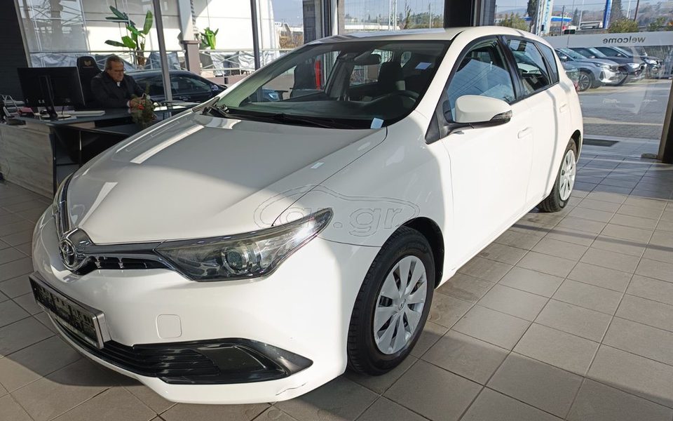 Toyota Auris 2018 1.3 100PS 6SPEED